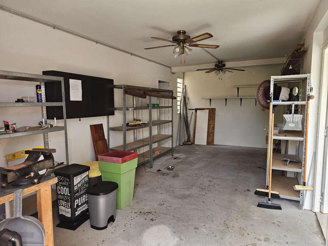 Maison à LES TROIS-ILETS