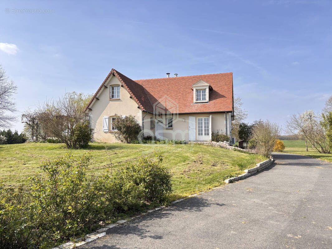 Maison à LE LOUROUX