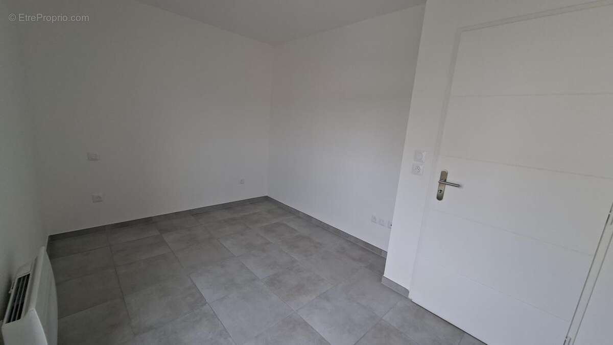Appartement T3 lumineux avec balcon à AVIGNON - photo 5