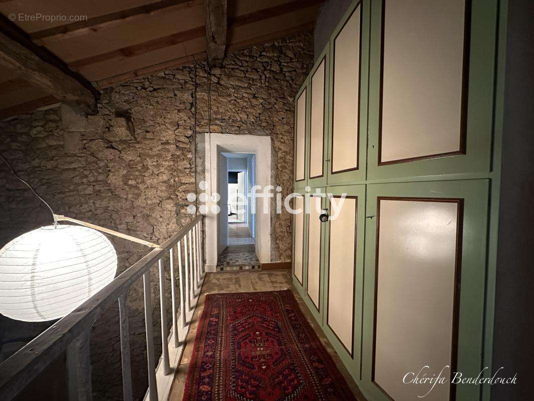 Maison à GENSAC