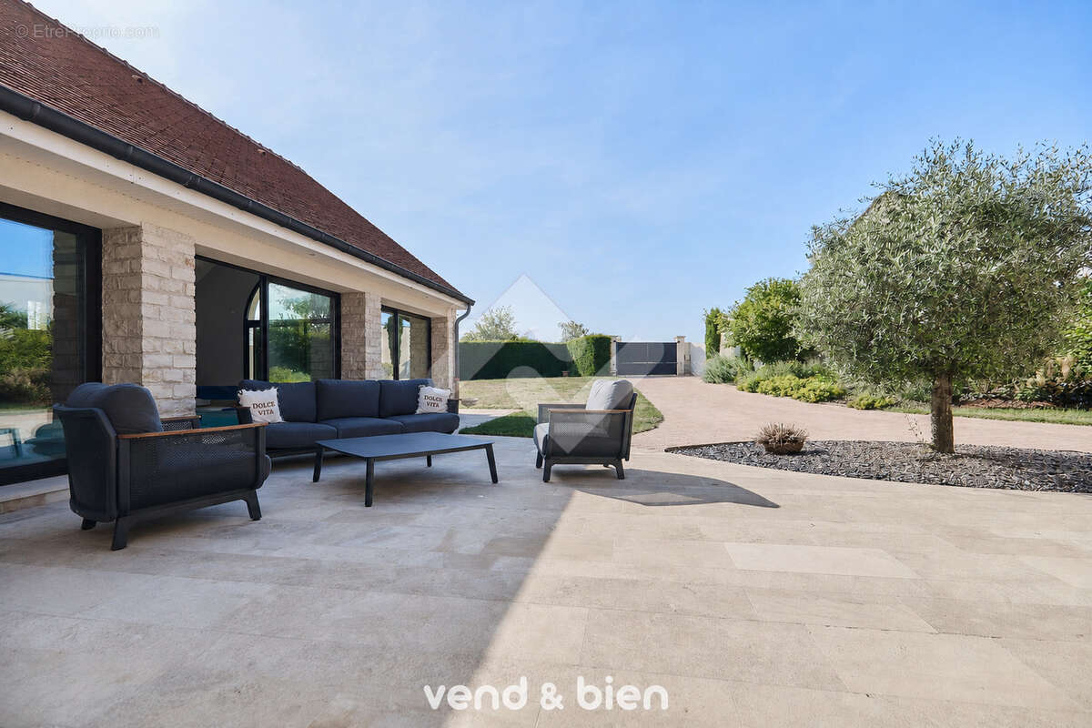 Maison à TAISSY