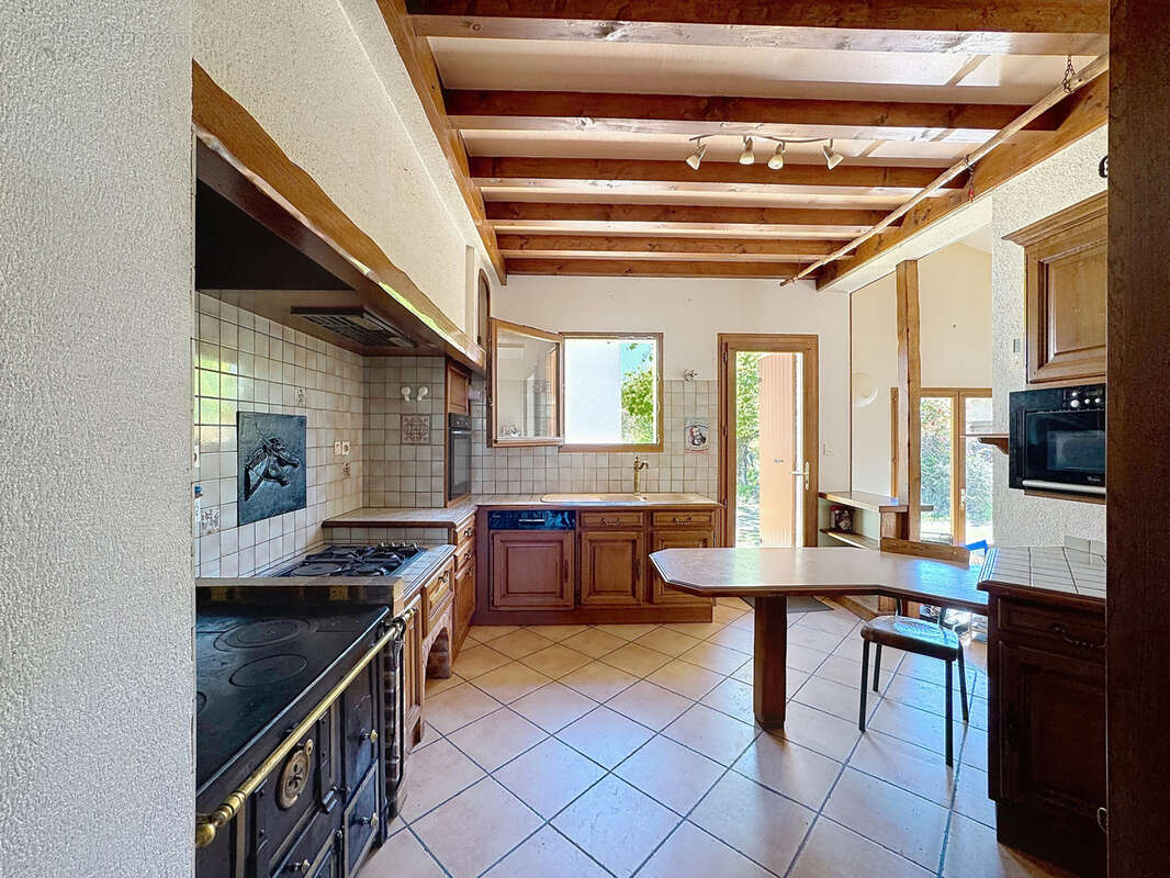 Maison à SAINT-ROMAIN-DE-JALIONAS