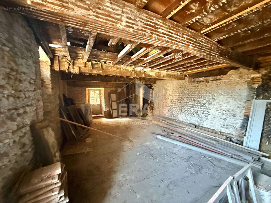 Appartement à VIC-EN-BIGORRE