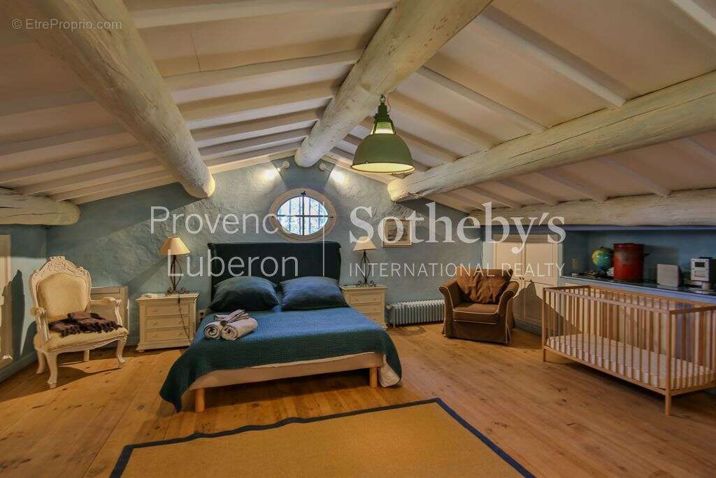 Authentique mas provençal avec piscine - photo 15