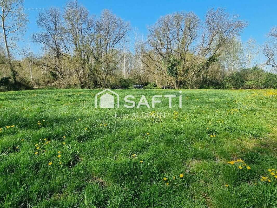 Maison 110 m² à Prignac  - photo 7
