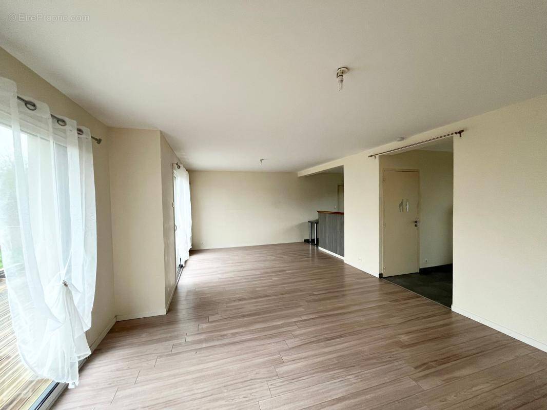 Maison à SAINT-RENAN