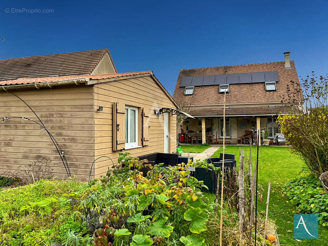 Maison à MORIGNY-CHAMPIGNY