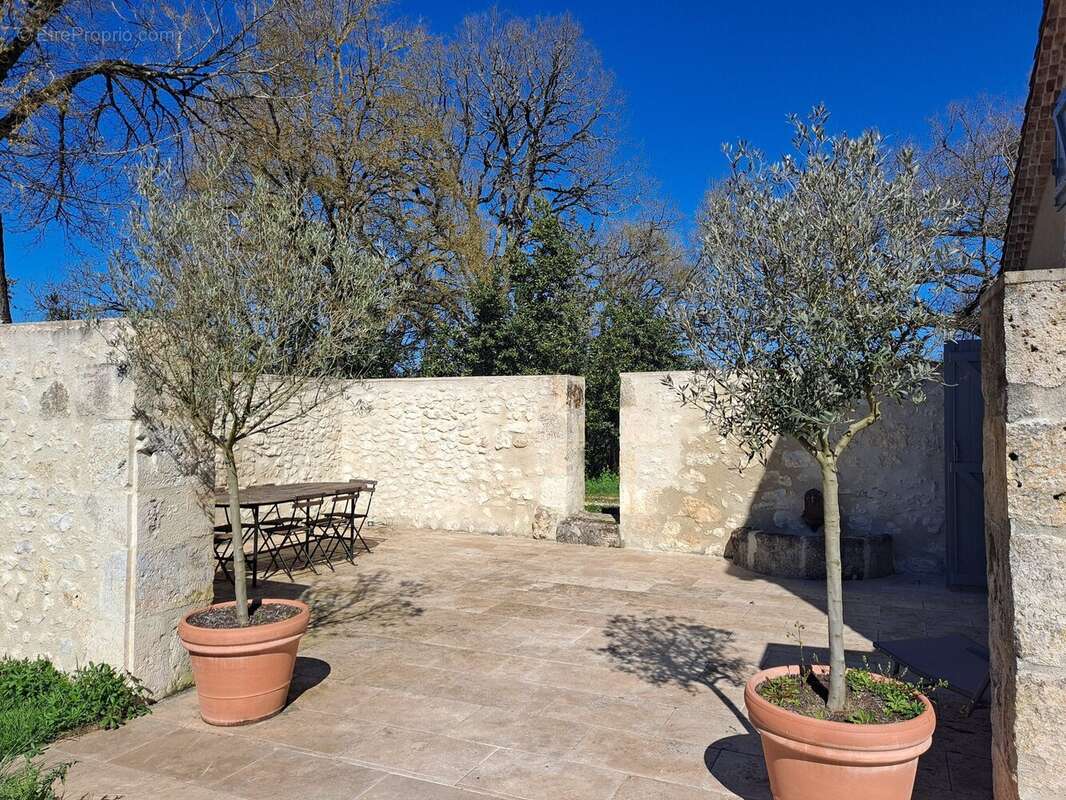Maison à LA ROMIEU