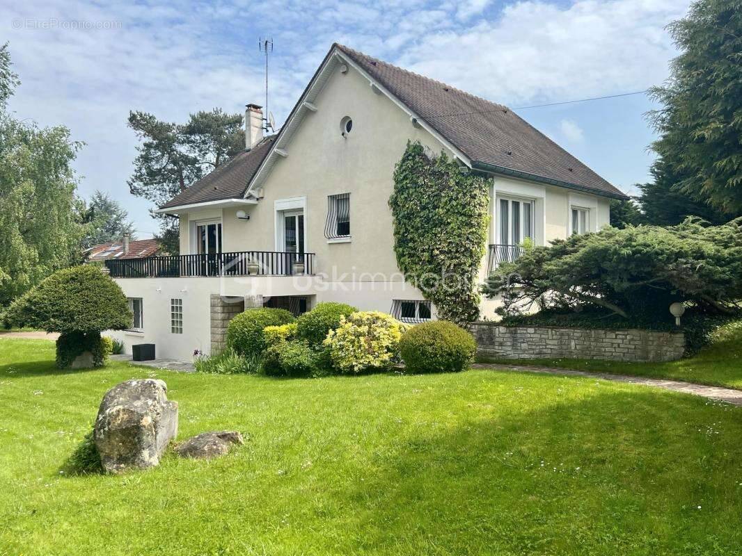 Maison à BOIS-LE-ROI