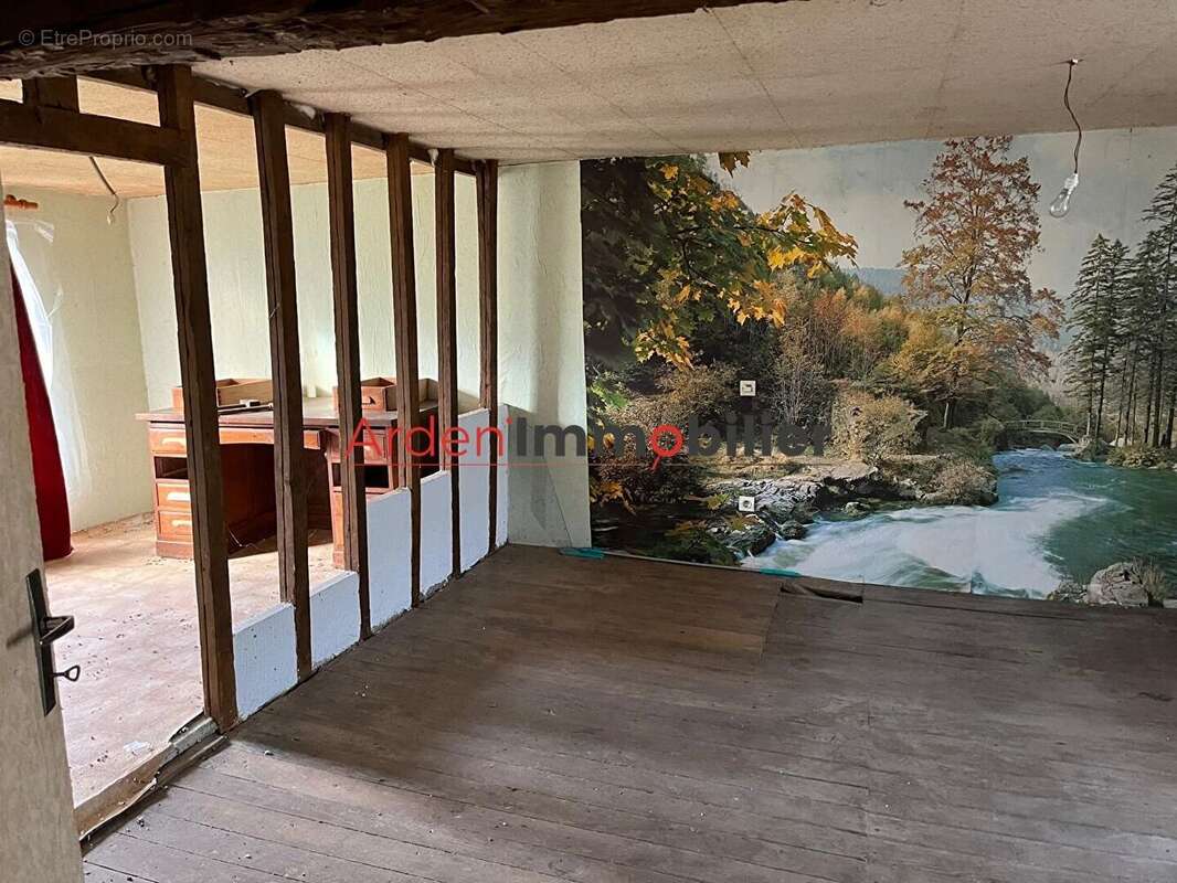 Maison à CHAUMONT-PORCIEN