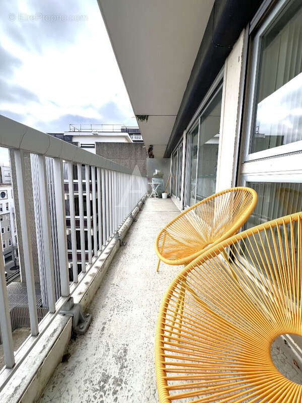 Appartement à PARIS-11E