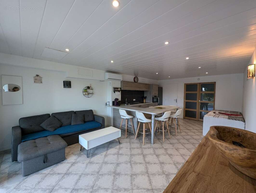 Appartement à FREJUS