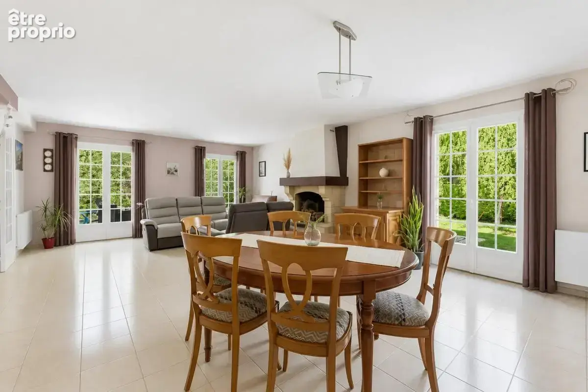 Maison familiale 7 pièces à Sadirac avec piscine - photo 6