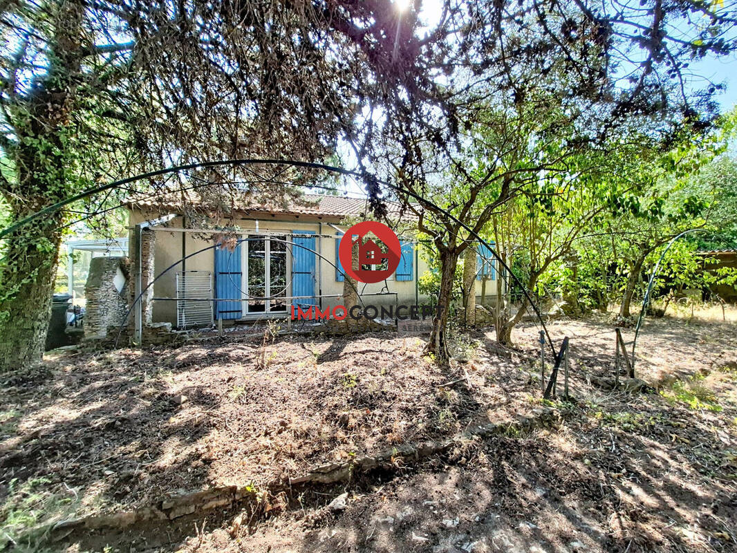 Maison à LIRAC