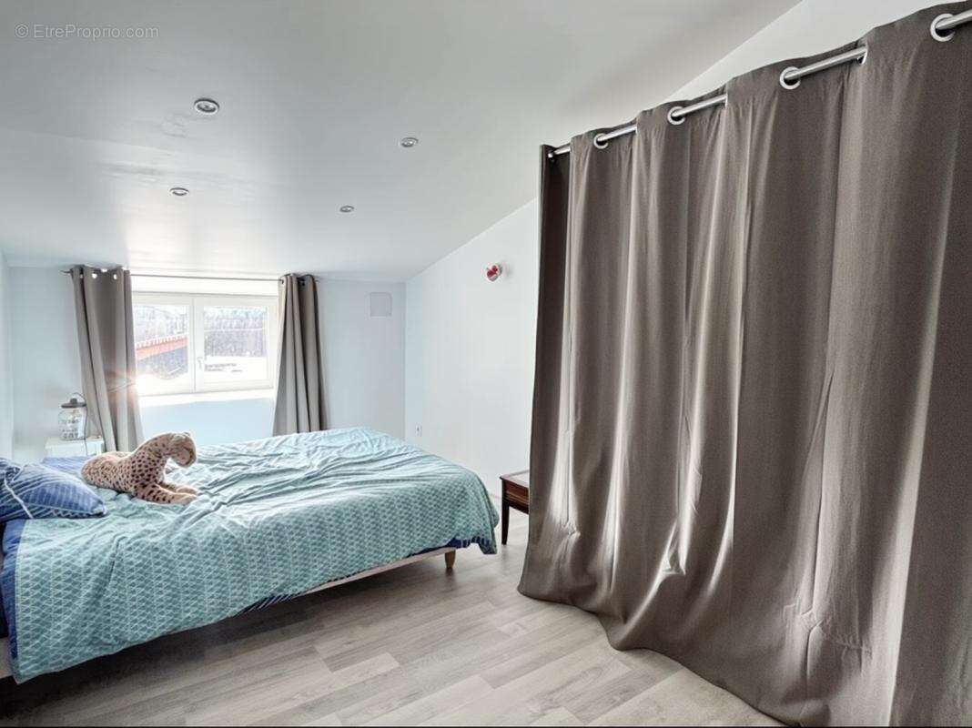 Maison à NIEULLE-SUR-SEUDRE