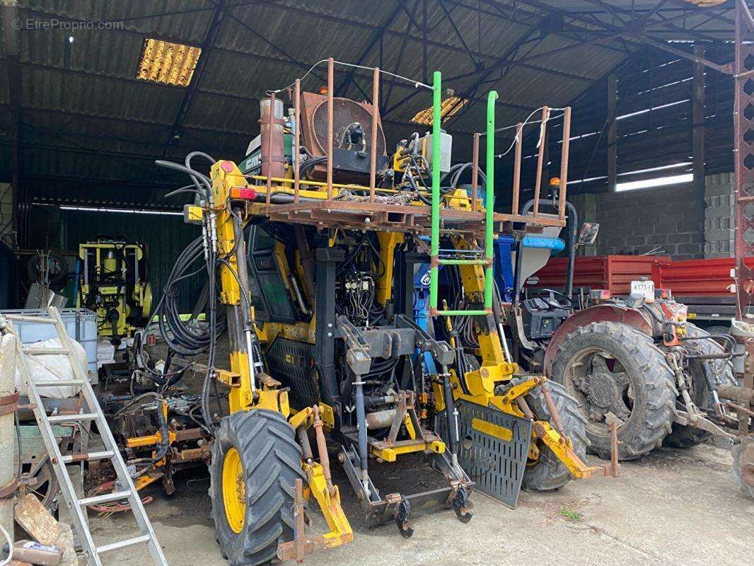 Maison à SAINT-MAGNE-DE-CASTILLON