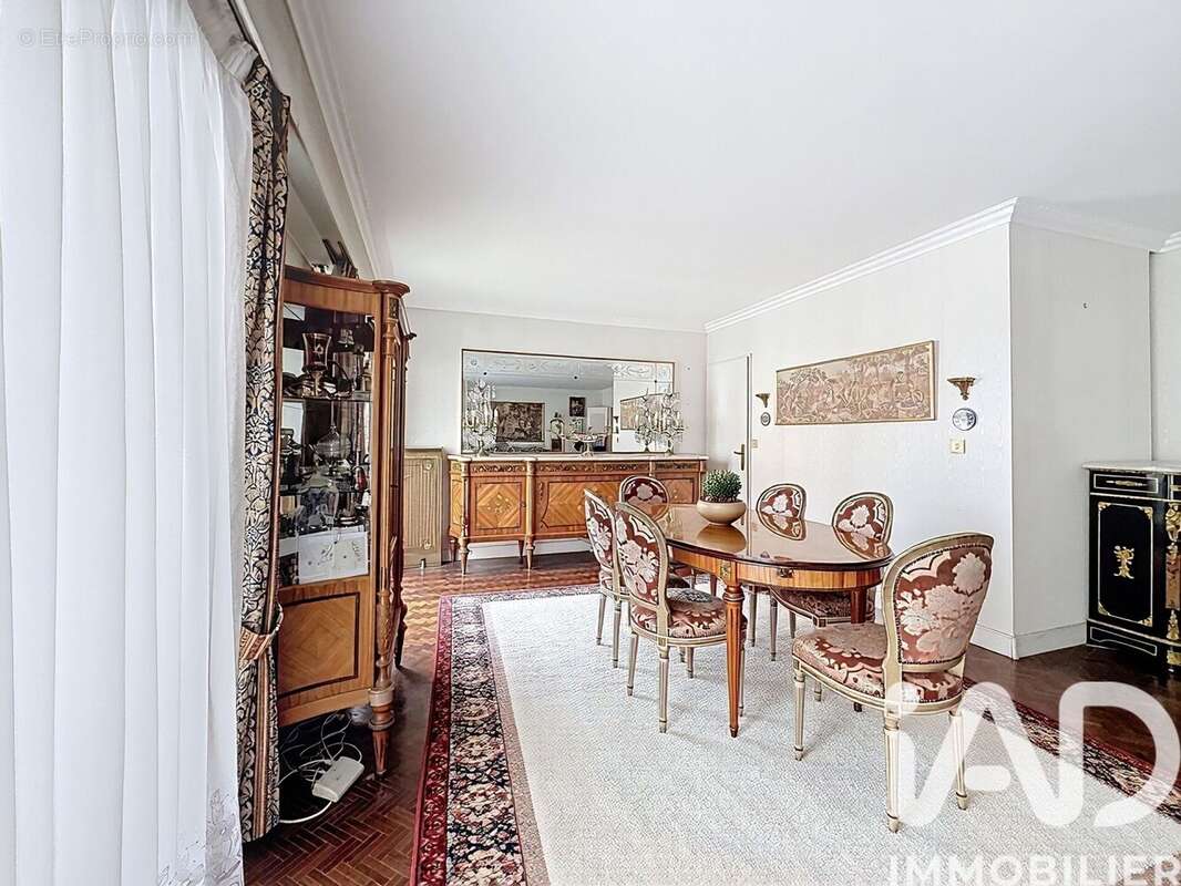Photo 4 - Appartement à VERSAILLES