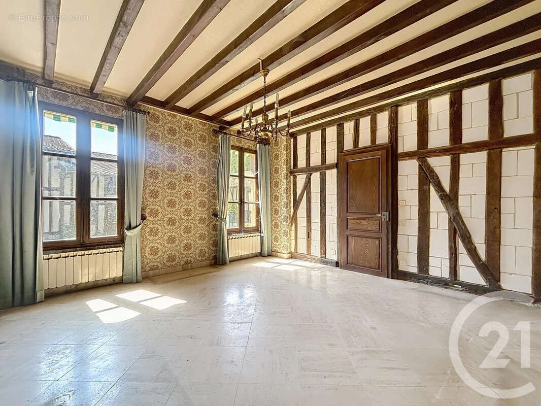 Maison à SAINT-AMAND-SUR-FION
