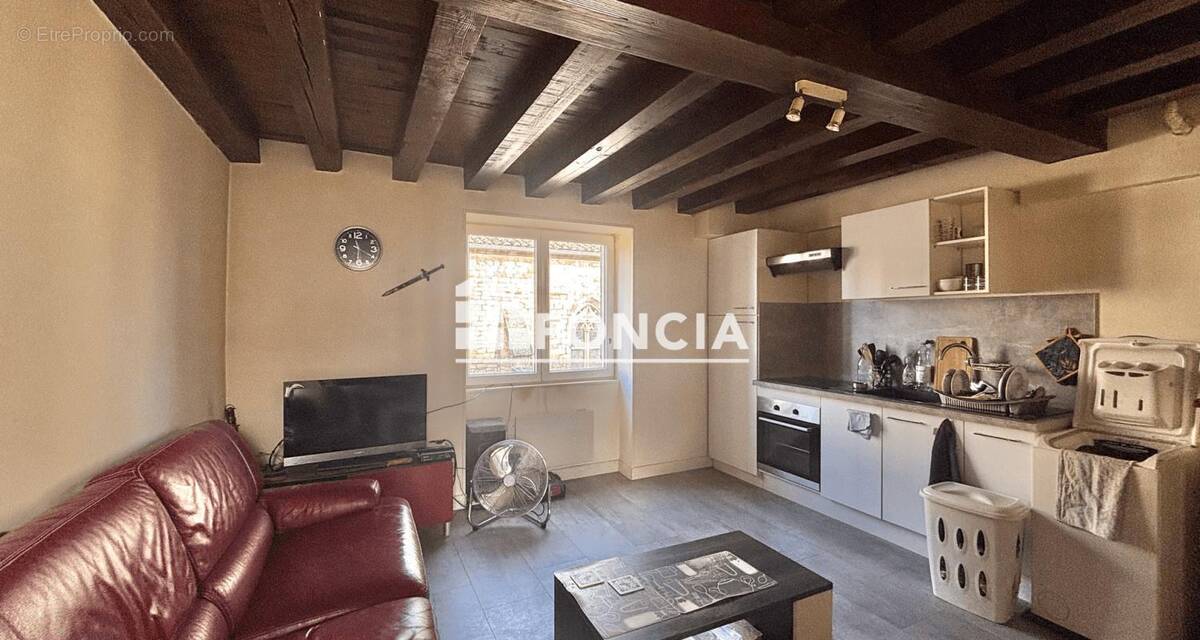 Appartement à CHALEINS