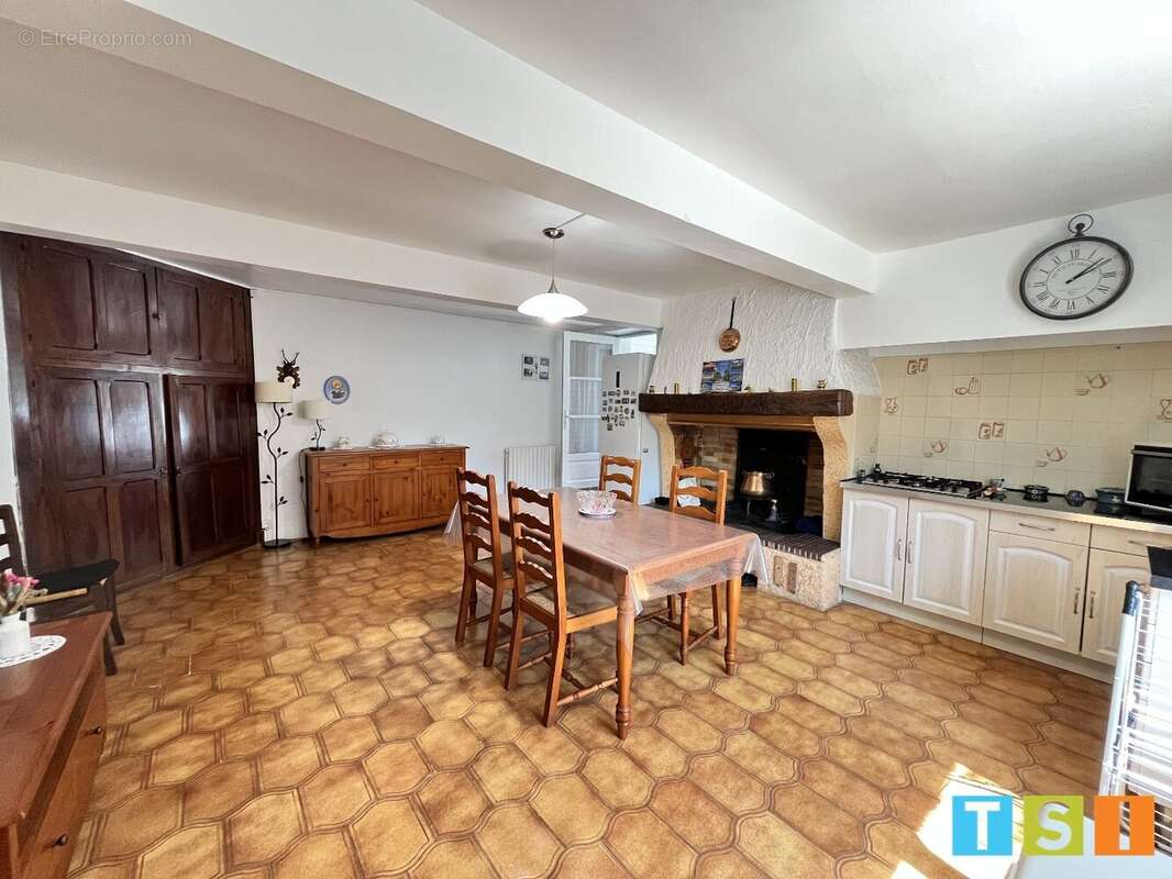 Maison à GOURDAN-POLIGNAN