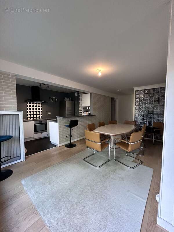 Photo 2 - Appartement à VILLE-D'AVRAY