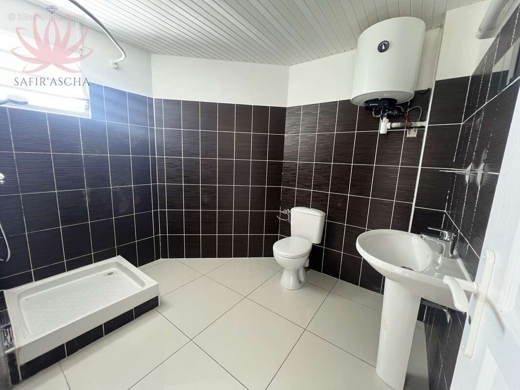 n°5 - Maison à LE ROBERT