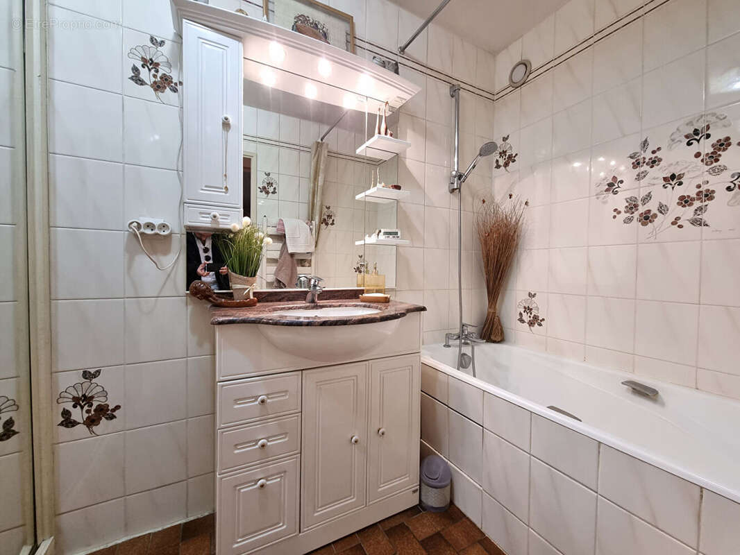 Appartement à FONTENAY-SOUS-BOIS