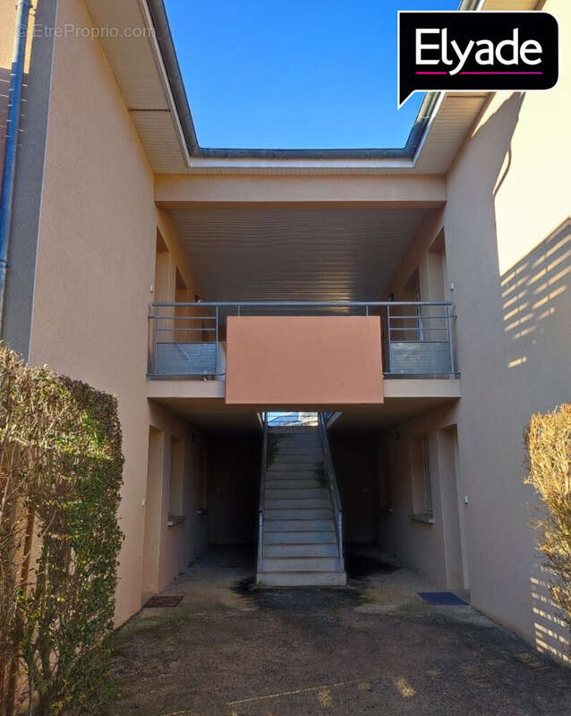 Appartement à ARPAJON-SUR-CERE