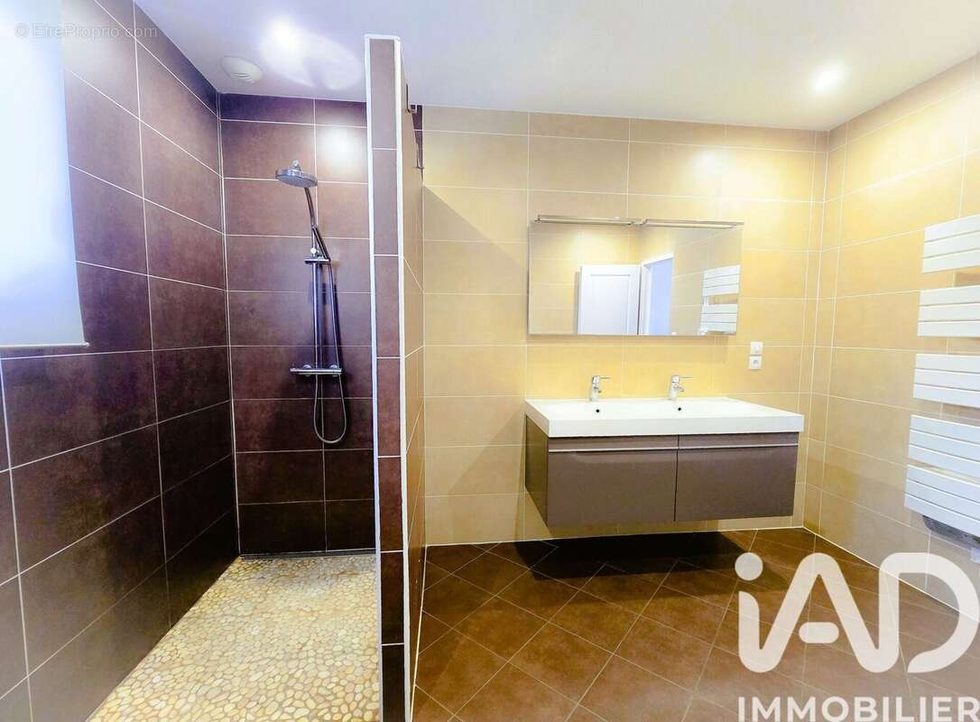 Photo 7 - Maison à COSNES-ET-ROMAIN