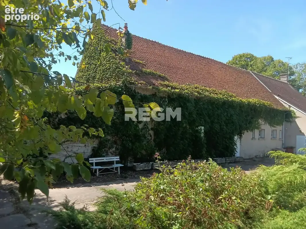 Longère de charme au calme absolu   Idéale pour une famille ou un projet de gîte - photo 2