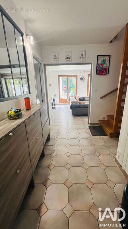 Photo 4 - Maison à RIS-ORANGIS
