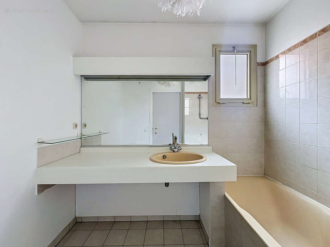 Appartement à LYON-5E