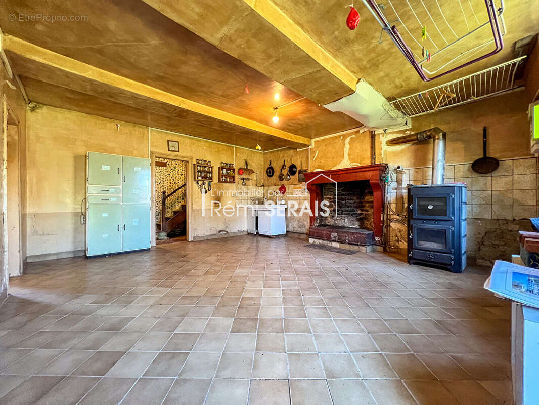 Maison à LE CERCUEIL