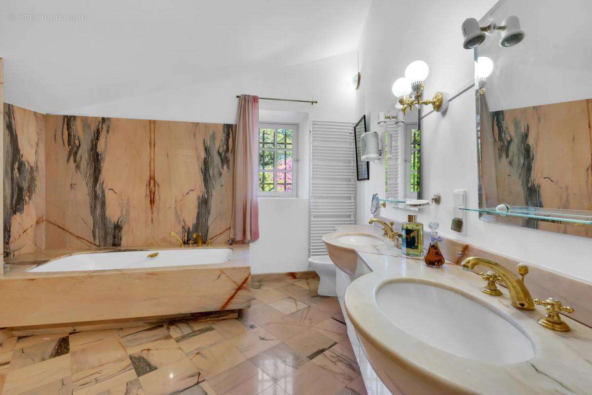 Maison à DRAGUIGNAN