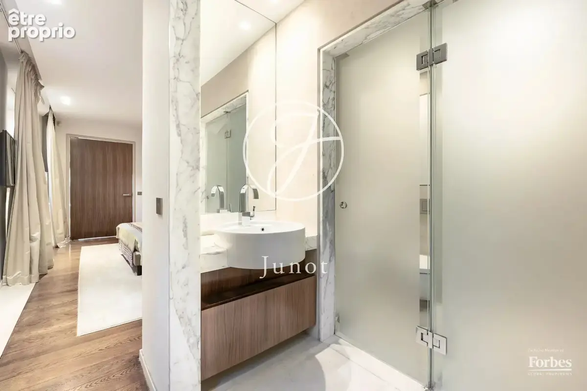 Paris 16e - MARÉCHAL MAUNOURY - Maison contemporaine - 424,29m² habitables - 8 pièces - Jardin 400m² - Terrasses - Piscine - Gar - photo 17