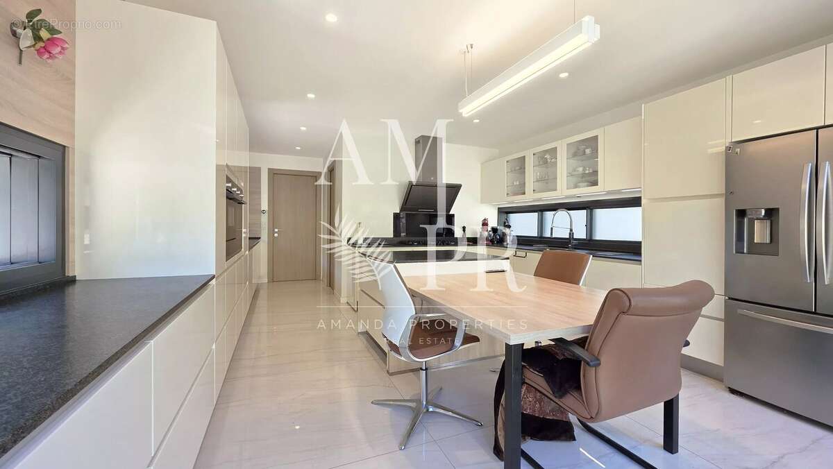 Maison à MOUGINS