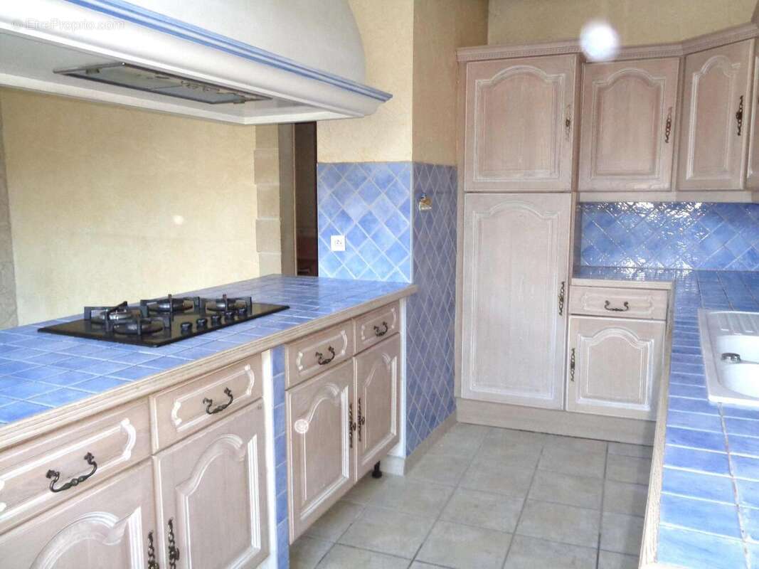   - Appartement à DRAGUIGNAN