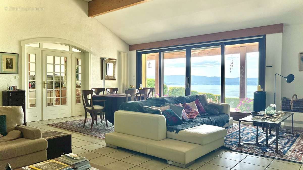 Maison à NEUVECELLE