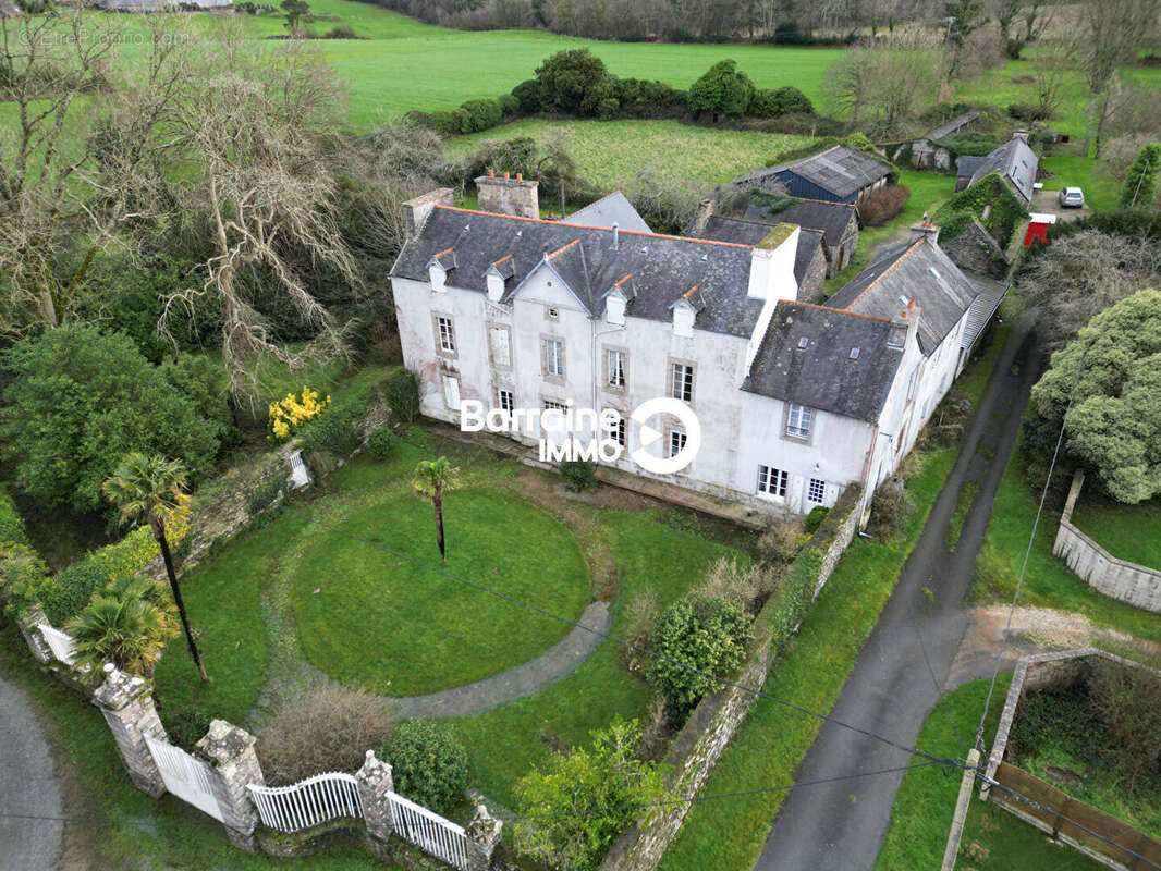 Maison à PLOUIGNEAU