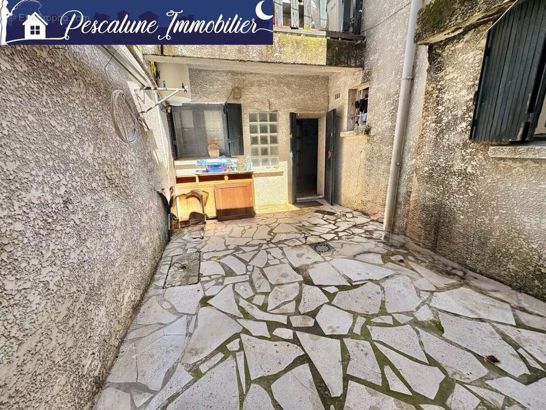 Appartement à LUNEL