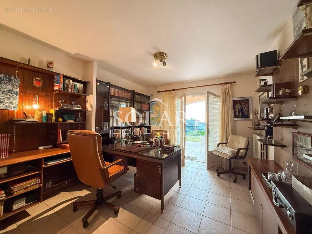 Maison à MANDELIEU-LA-NAPOULE