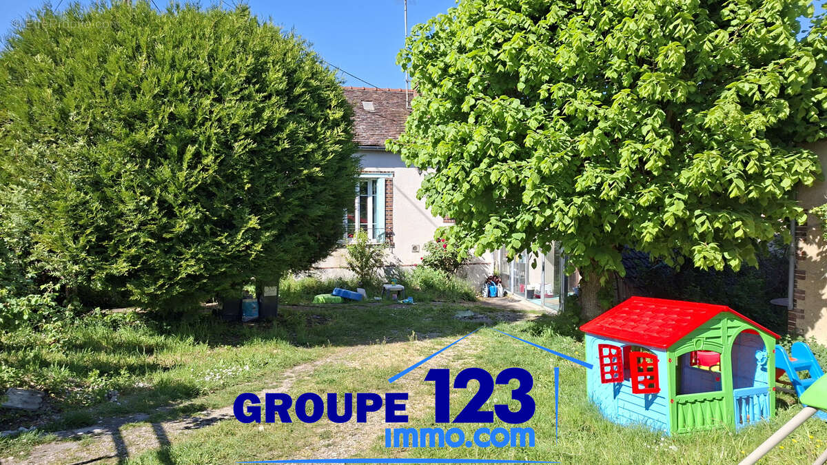 Maison à SENAN