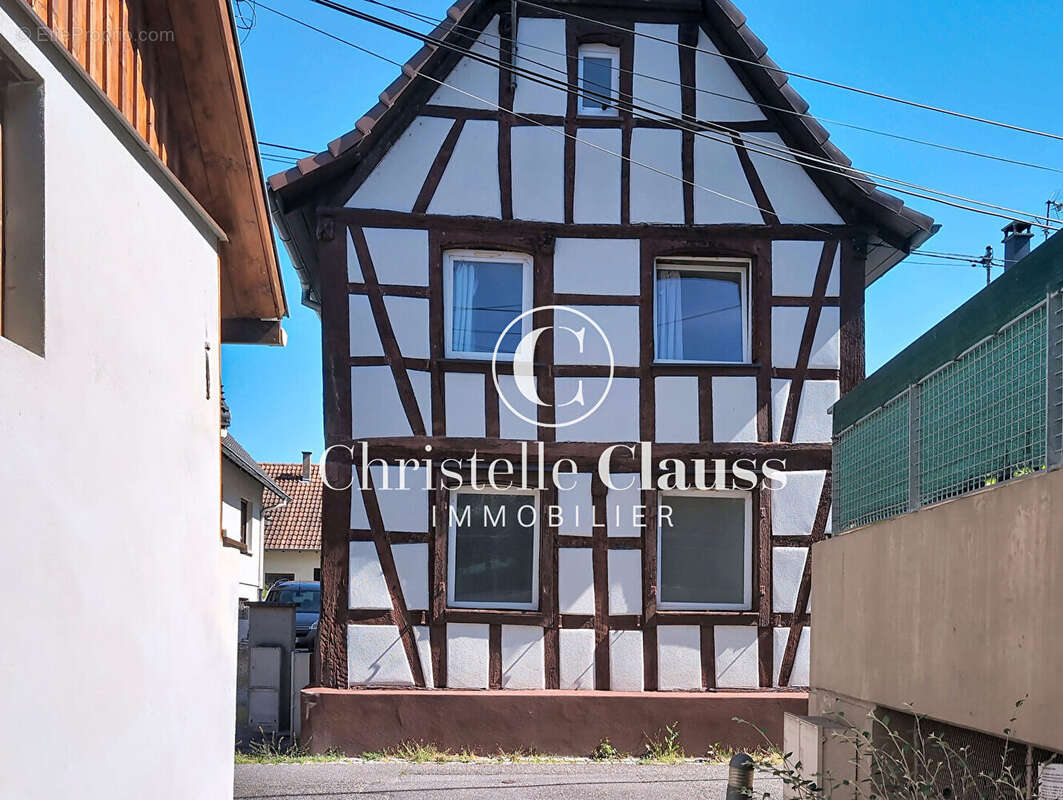 Maison  7 pièce(s) 186.35m² - photo 2