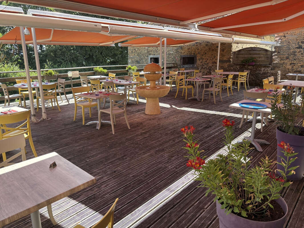 Region pompadour restaurant murs et fonds - photo 19