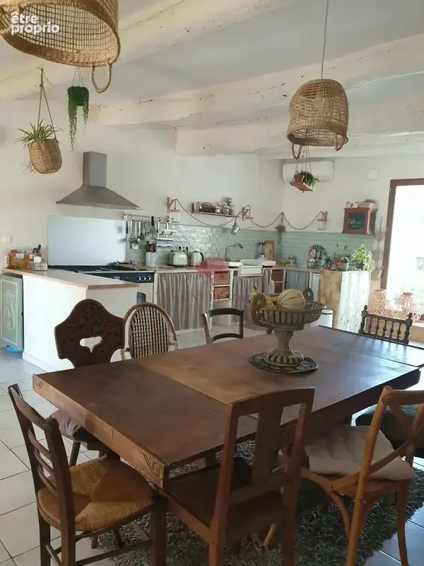 A vendre - secteur  gignac - renovee 2020 -maison en pierre de type t54 de 170m2 avec jardin - photo 12