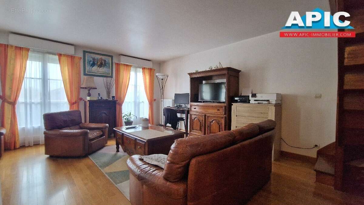 Appartement à SAINT-BRICE-SOUS-FORET