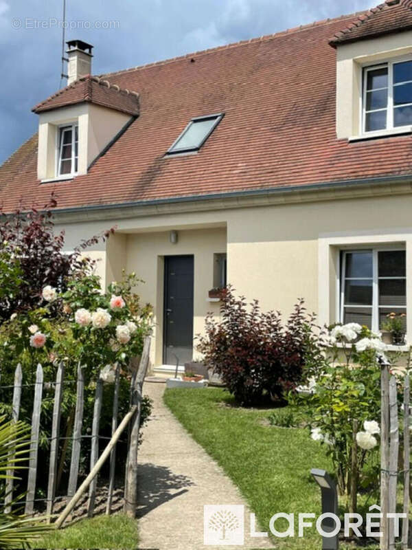 Maison à FONTAINEBLEAU