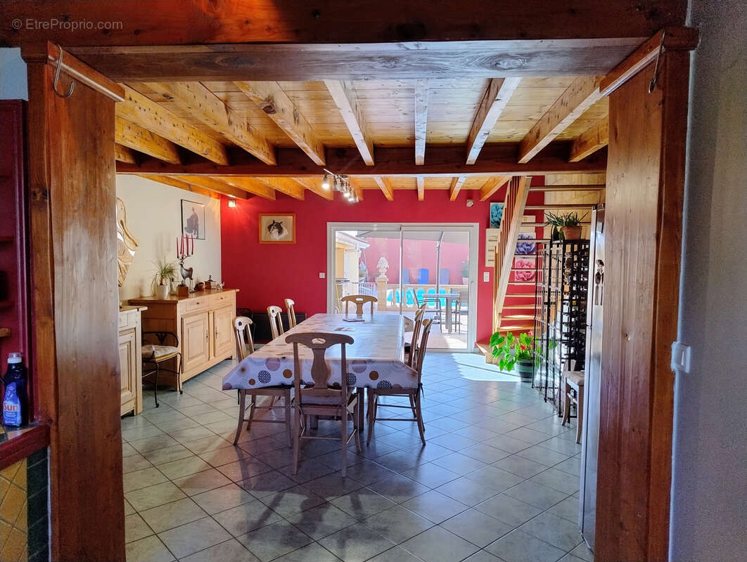 Maison à CIVRAC-SUR-DORDOGNE