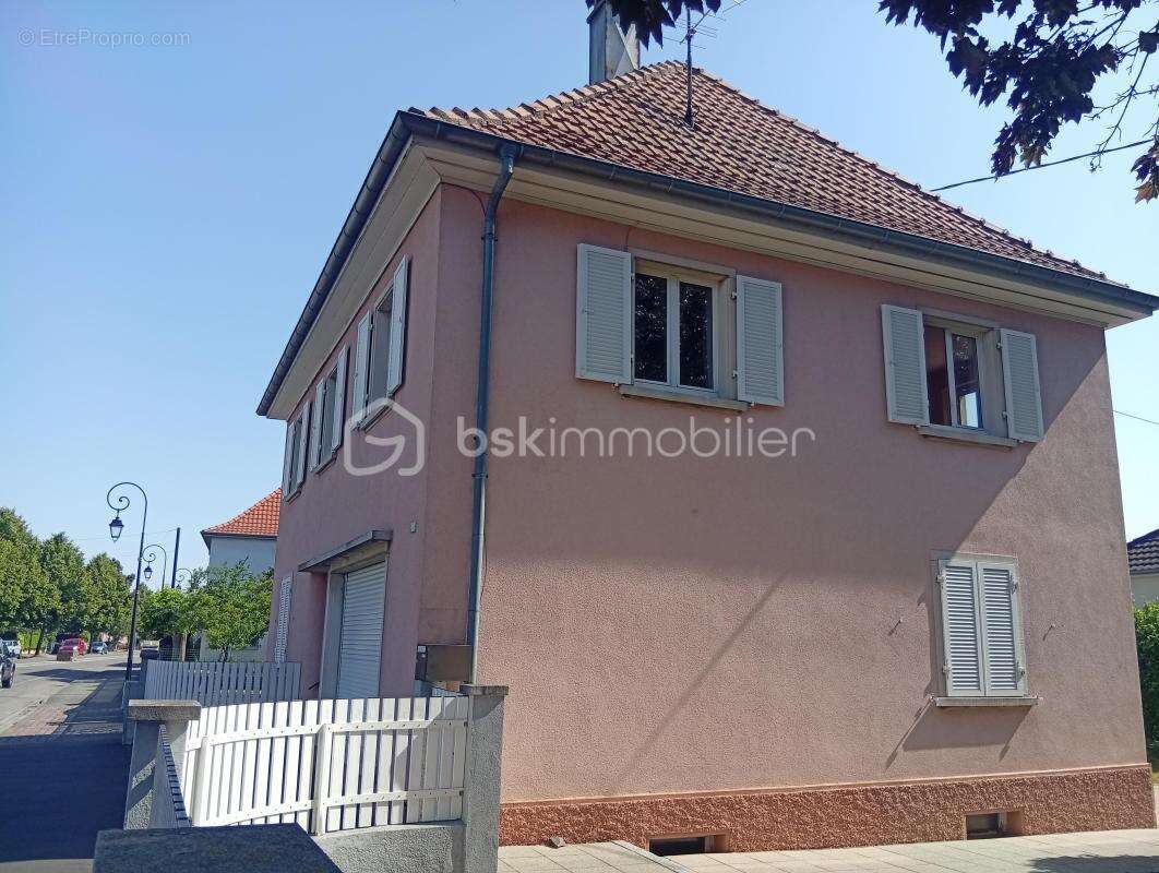 Immeuble avec garage Double potentiel habitation ou investissement - photo 17