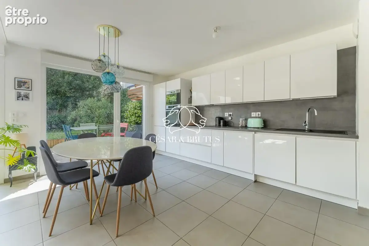 Maison 120 m² à Ecully  - photo 5